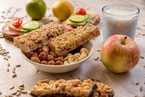 3 Ways To Make Homemade Energy Bars