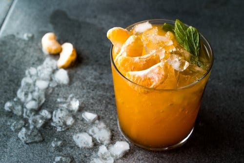 Citrus drink with mandarin oranges.