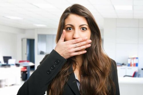 Home Remedies for Bad Breath with 5 Plants