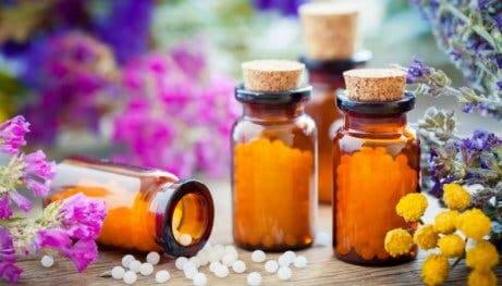 Natural supplements for treating obesity in glass vials.