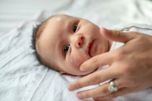 Important Aspects of Newborn Baby Skin Care