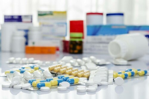 Different types of antibiotics.