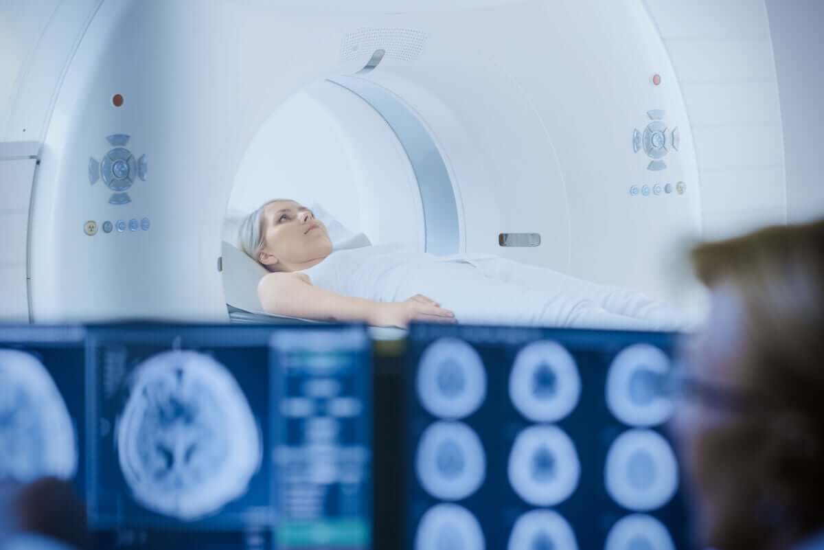 Woman undergoing radiotherapy diet has an impact.