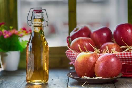 Apples and apple cider vinegar.