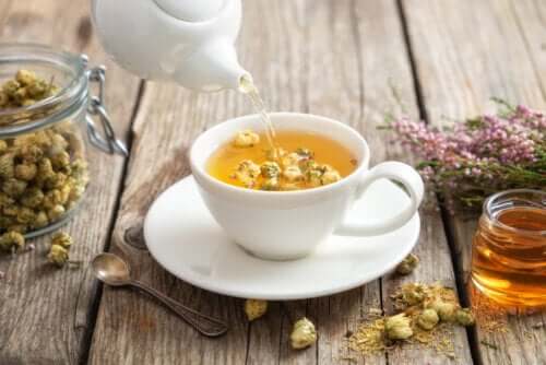 The Properties and Benefits of Chamomile Tea
