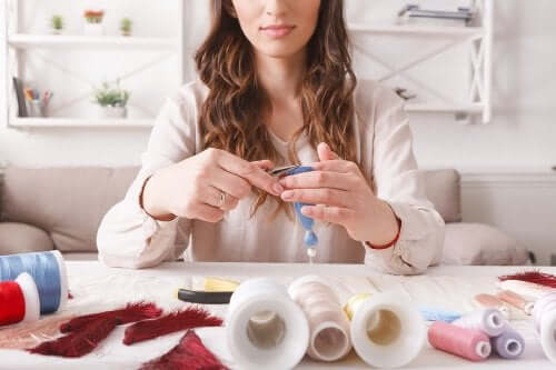 How to Make Curtains With Recycled Materials