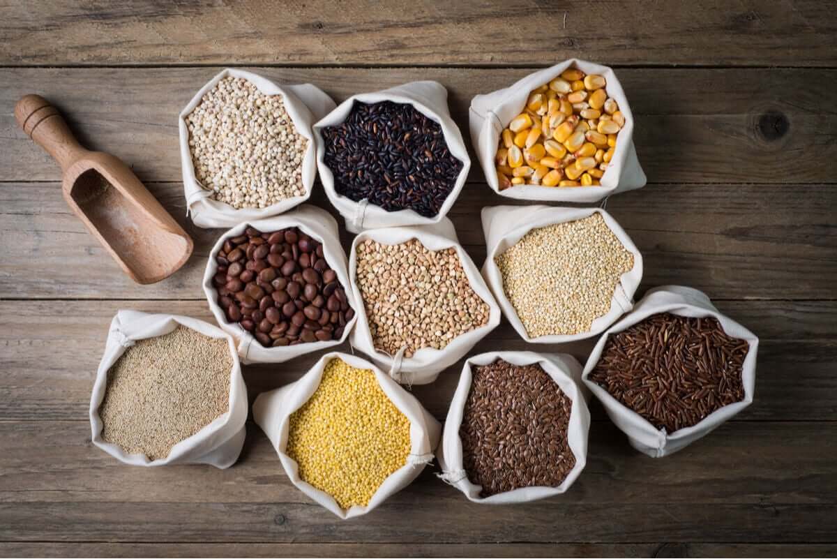 Different types of gluten-free grains.