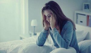 Anxiety at Night: Symptoms, Causes, and Treatment