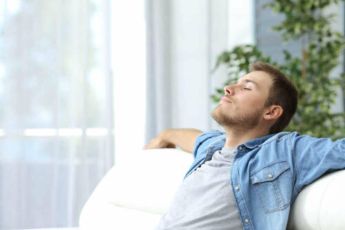 A man doing the progressive muscle relaxation technique.