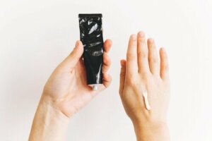 Characteristics and Uses of Diprogenta