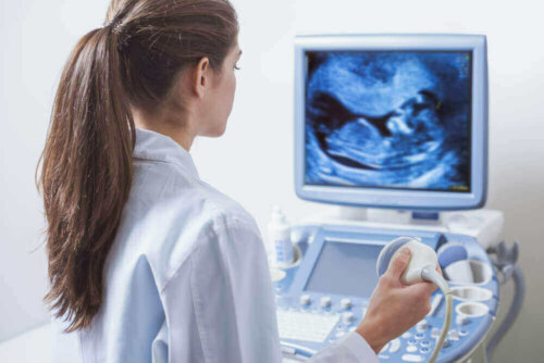 Description and Causes of Late Term Miscarriage