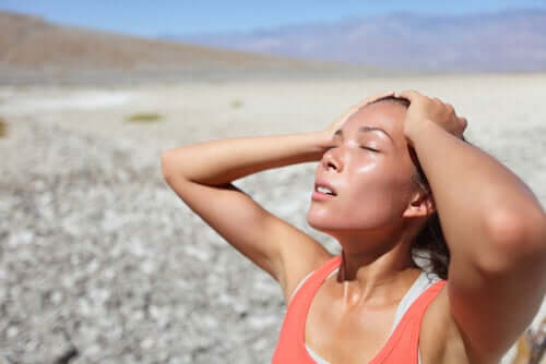 Heat stroke is a cause of cold shock response.
