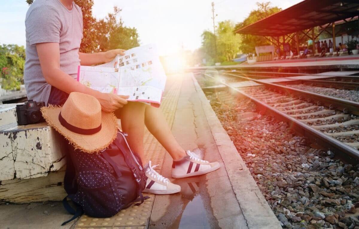 Man waiting for train