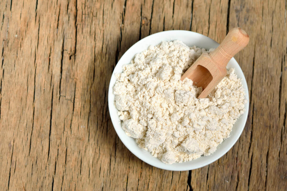 Colloidal oatmeal in a bowl on a table.
