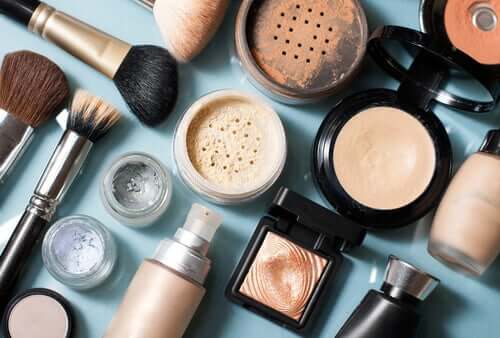 Make up.