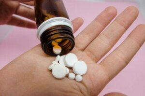 Lomotil for Diarrhea: Indications and Contraindications
