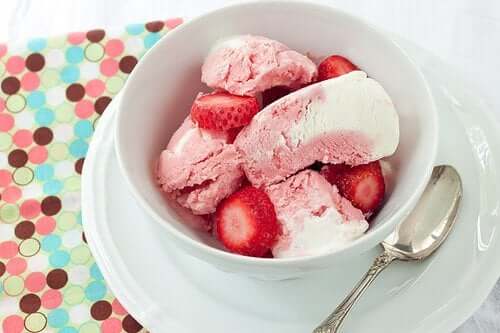 A bowl of ice cream.