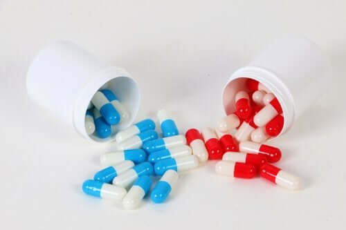 Uses and Side Effects of Dicloxacillin