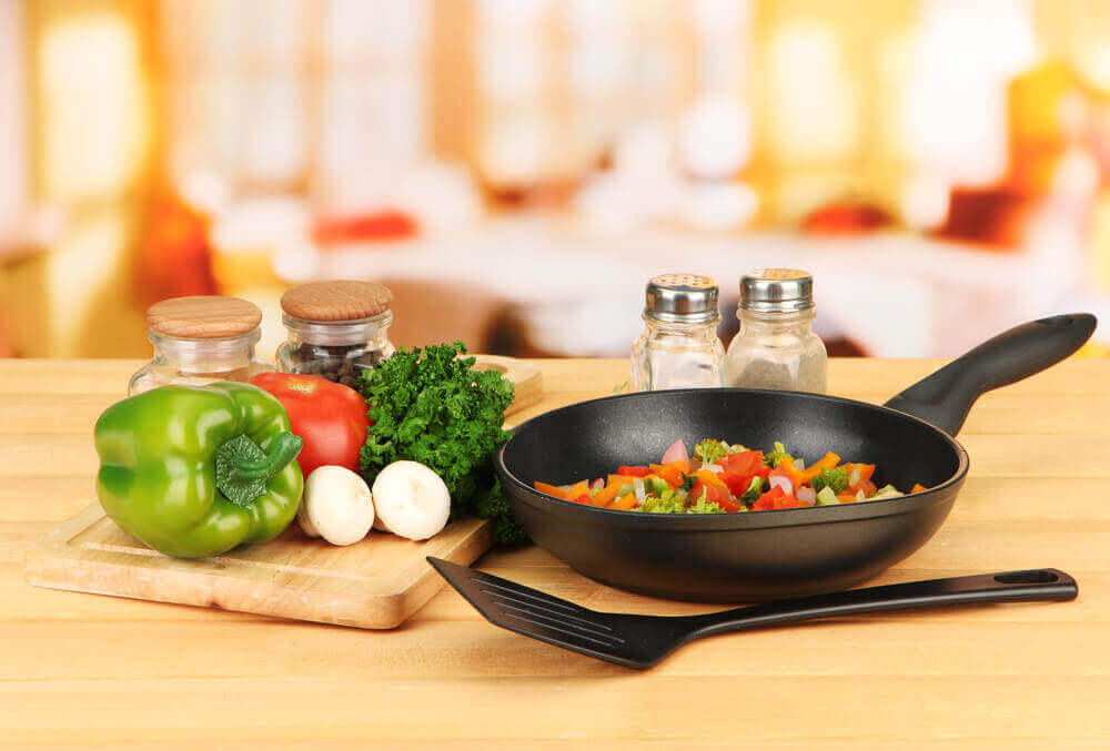 Ingredients for a healthy meal to prevent Alzheimer's disease.