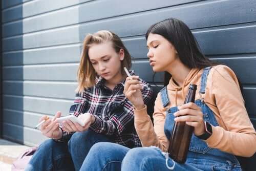 Some of the Reasons Why People Smoke