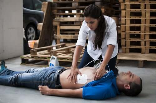 How to Respond when Someone Has a Sudden Cardiac Arrest