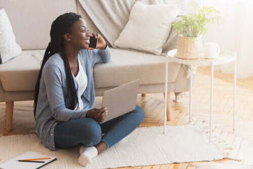 The Pros and Cons of Sitting on the Floor