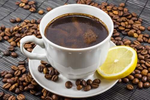 Coffee and Lemon: Is It a Good Mix?