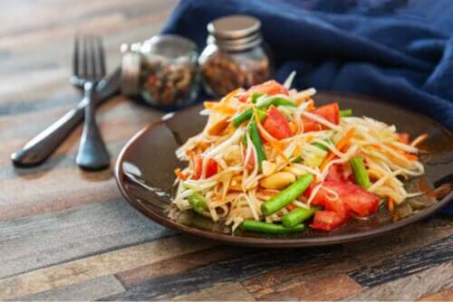 Papaya Salad: A Quick and Delicious Recipe