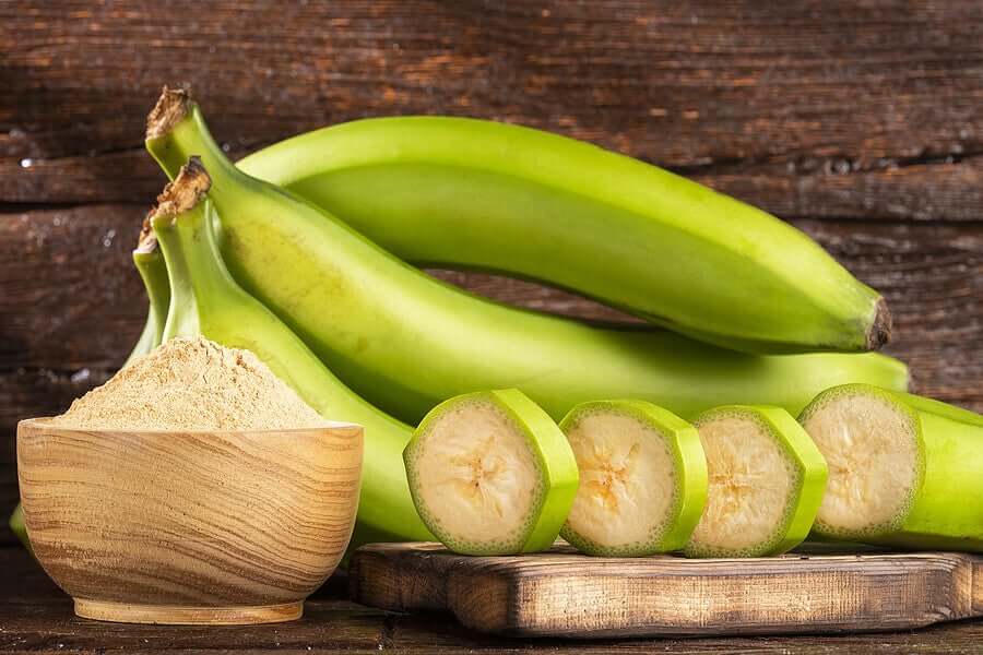 Green banana slices.