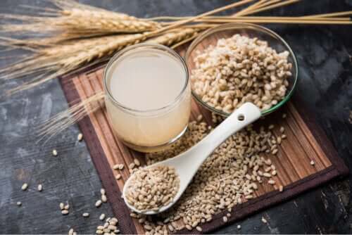 Barley Water: Benefits, Contraindications and Recipe