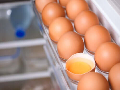 Should I Store Eggs Inside or Outside the Fridge?