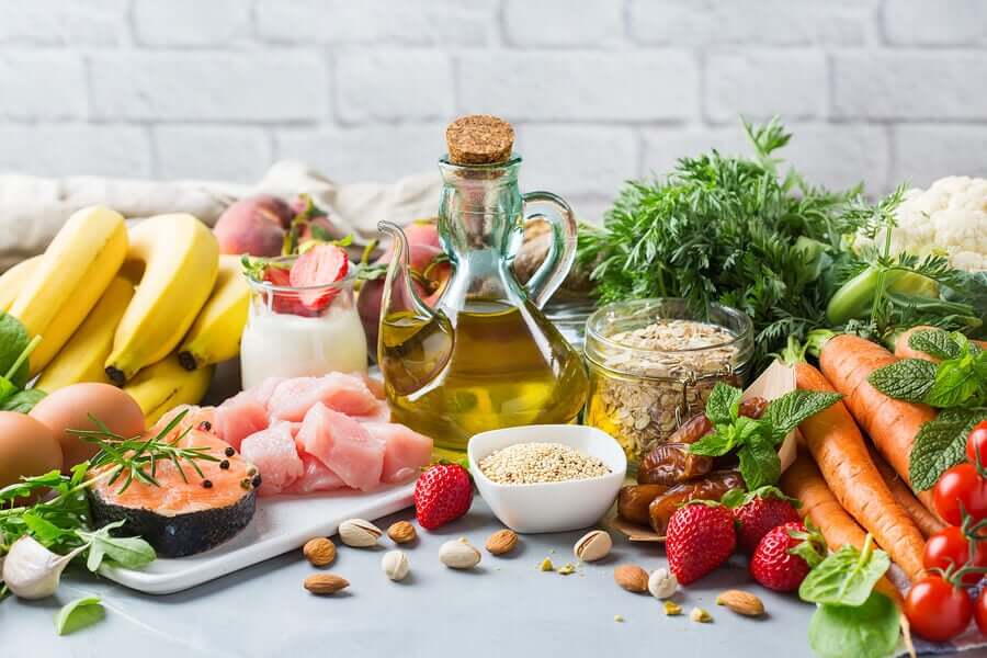 Foods from the mediterranean diet.