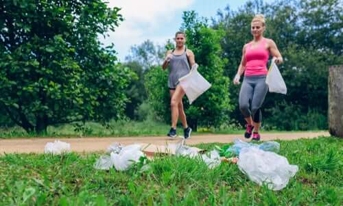 Plogging: Exercising while Caring for the Environment