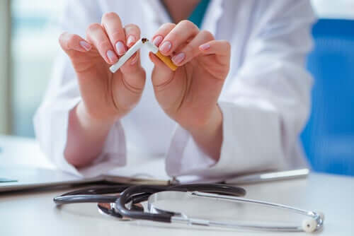 Varenicline, an Effective Drug to Quit Smoking