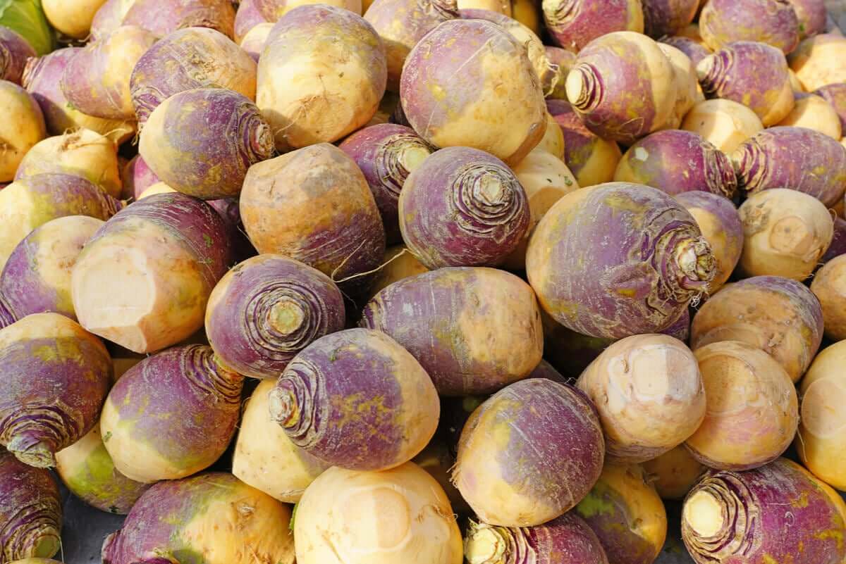 A pile of rutabage.