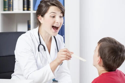 Symptoms, Causes, and Treatment of Tonsillopharyngitis