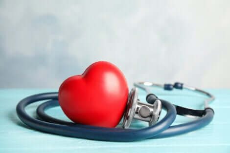 Hjerte med stetoskop