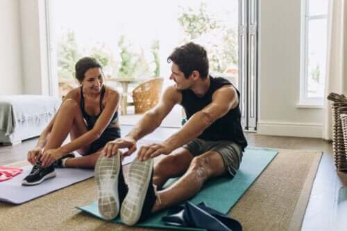 Isotonic and Isometric Exercises: The Differences and Benefits