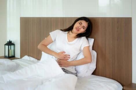 woman with stomach pain