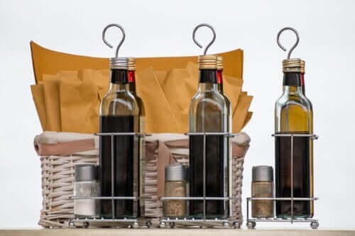 Does Vinegar Kill Anisakis?