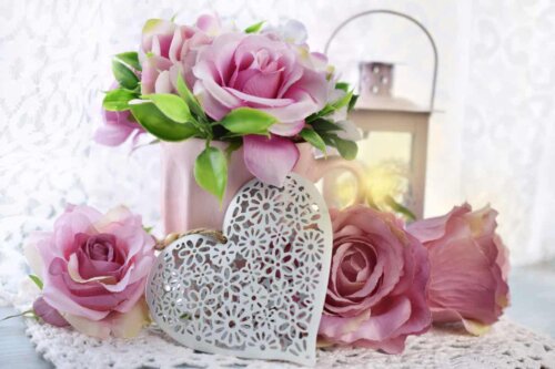 Et blomsterarrangement