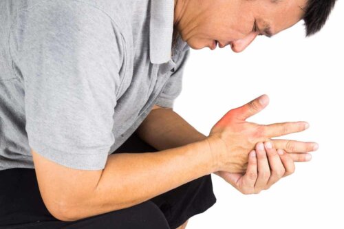Mand i smerter lider af akut infektiøs artritis