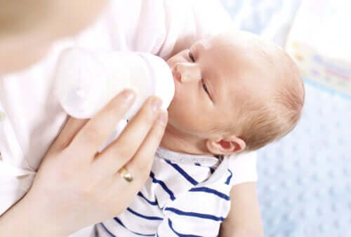 Mixed Breastfeeding: Everything You Need to Know