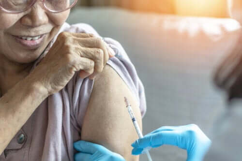 Studies Show Efficacy of Pneumonia Vaccine in Older Adults