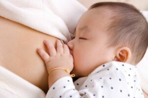 Sucking Reflex in Newborns: What You Need to Know