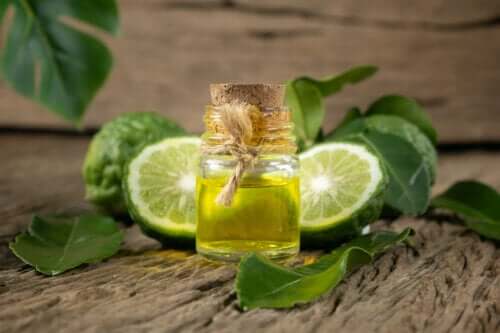 Bergamot Essential Oil: Benefits and Possible Side Effects