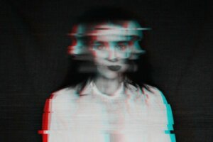 10 Types of Hallucinations: Characteristics and Possible Causes