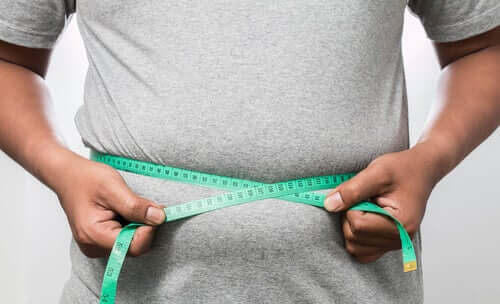 Does obesity reduce life expectancy?