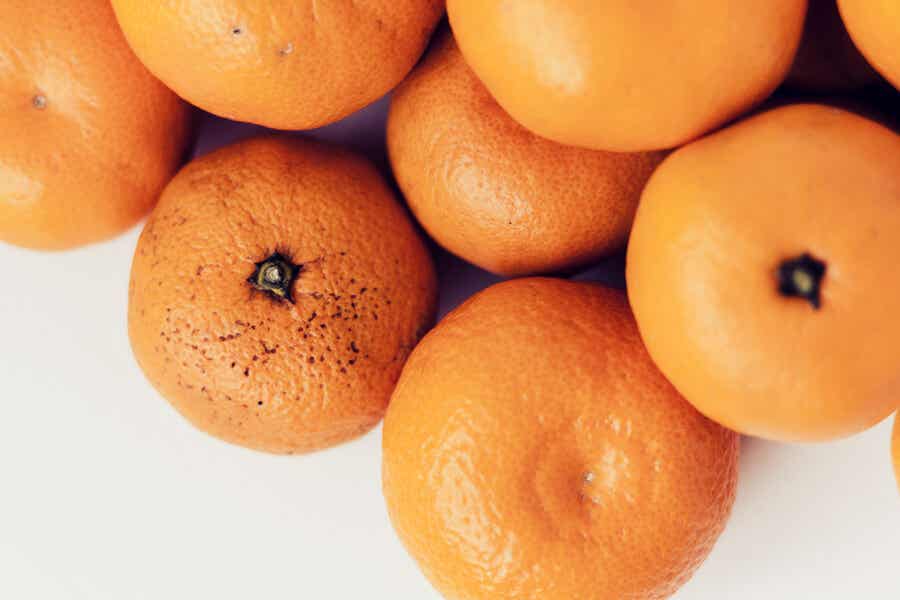 En bunke mandariner