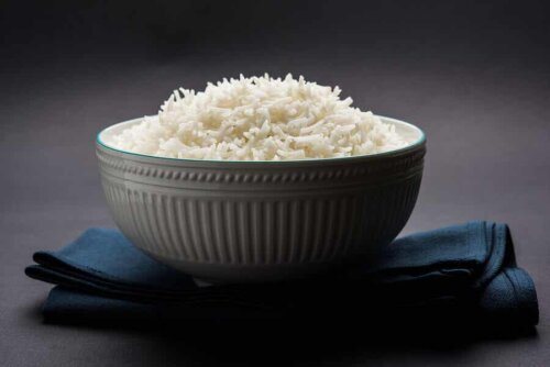 En skål ris
